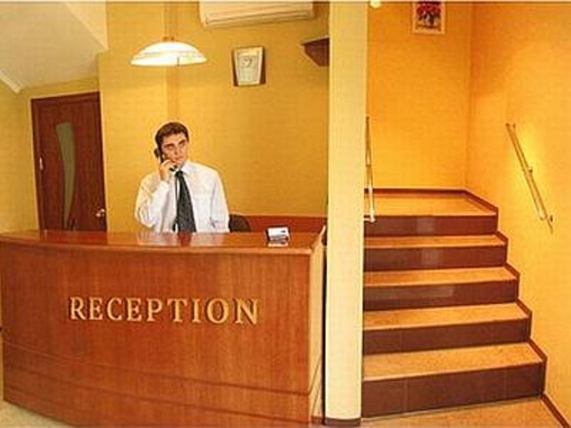 Отель Iris